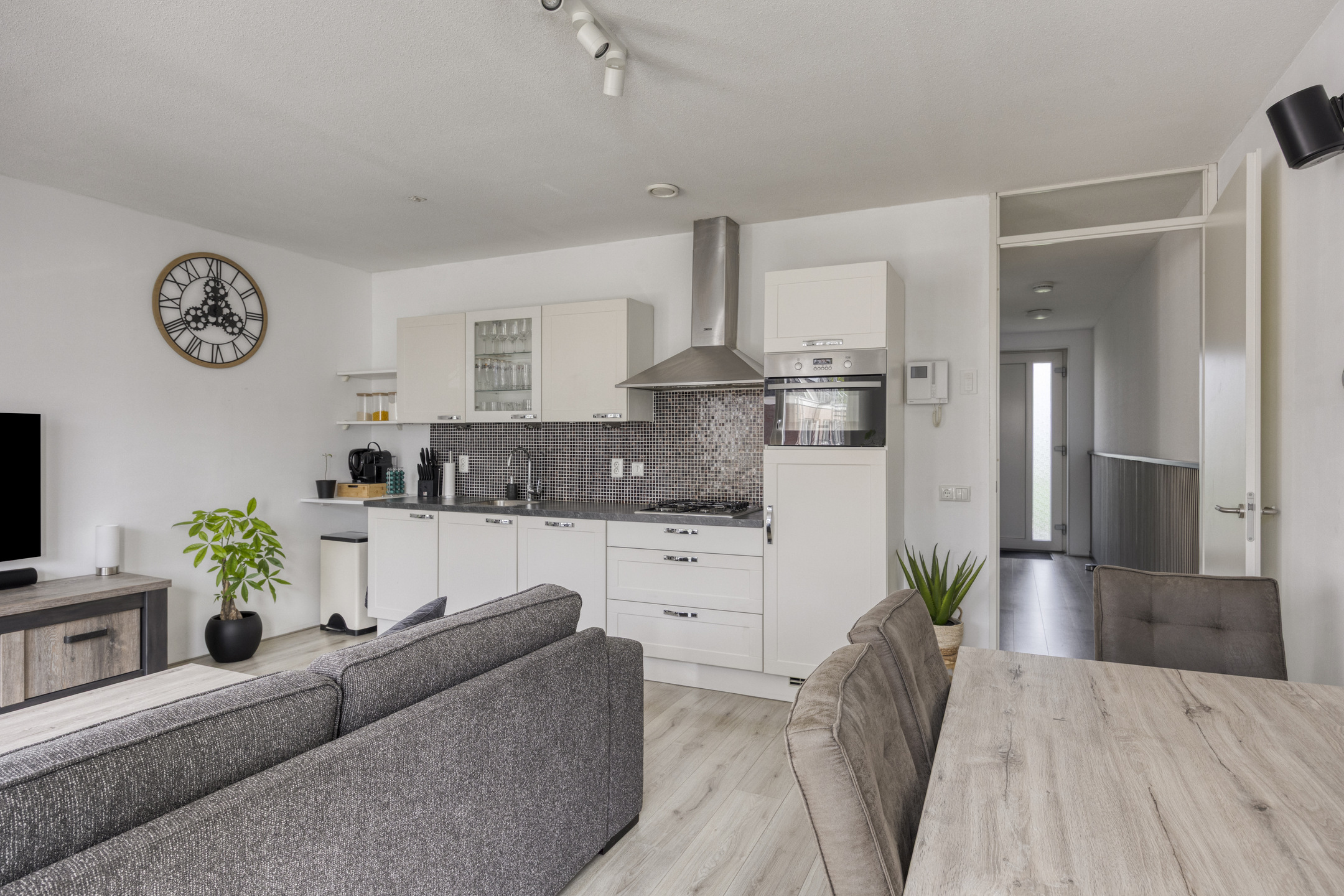 Hoofdweg 676 J, 2132 BT Hoofddorp 12